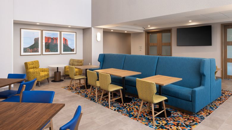 <b>Hampton STE Cottonwood Lobby</b>. Images powered by <a href="https://www.leonardoworldwide.com/" title="Leonardo Worldwide" target="_blank">Leonardo</a>.
