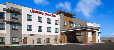 Hampton Inn & Suites Cottonwood Exterior