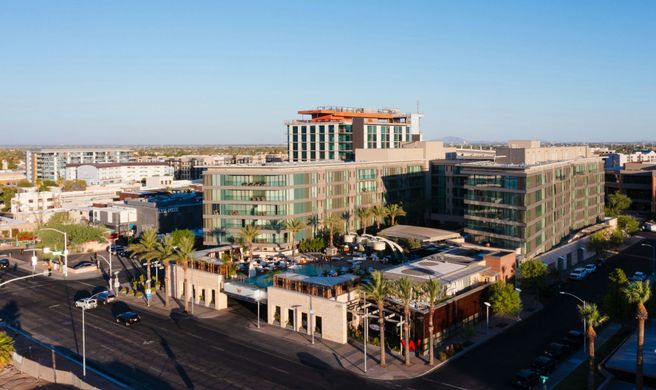 W Scottsdale Exterior