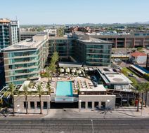 W Scottsdale Exterior