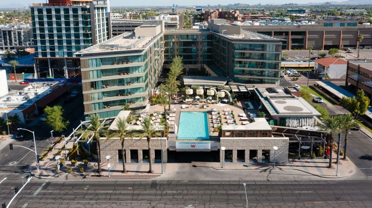 W Scottsdale Exterior