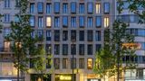 YAYS Antwerp Opera Exterior