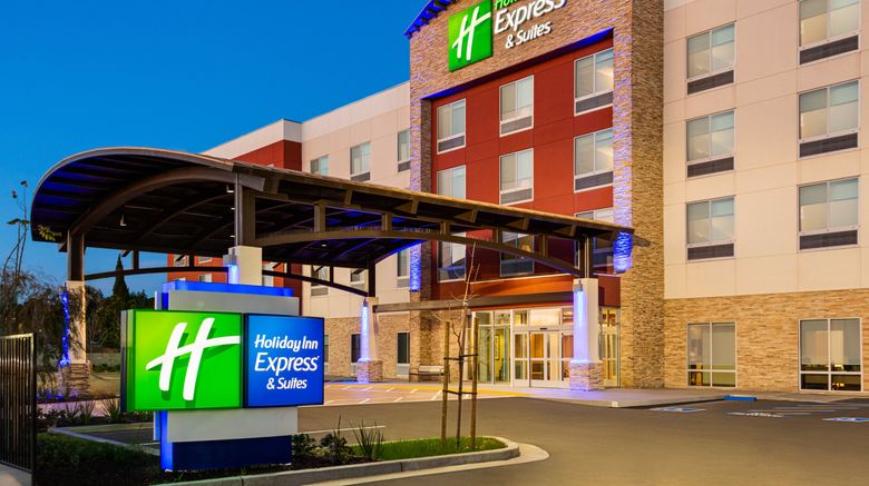 <b>Holiday Inn Express & Suites Hayward Exterior</b>. Images powered by <a href="https://www.leonardoworldwide.com/" title="Leonardo Worldwide" target="_blank">Leonardo</a>.