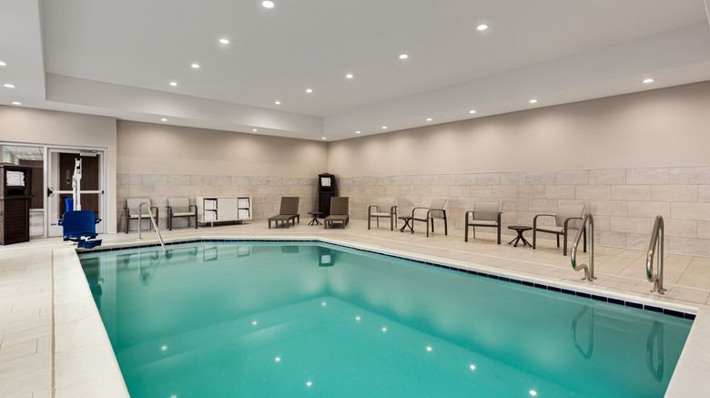 <b>Holiday Inn Express & Suites Hayward Pool</b>. Images powered by <a href="https://www.leonardoworldwide.com/" title="Leonardo Worldwide" target="_blank">Leonardo</a>.