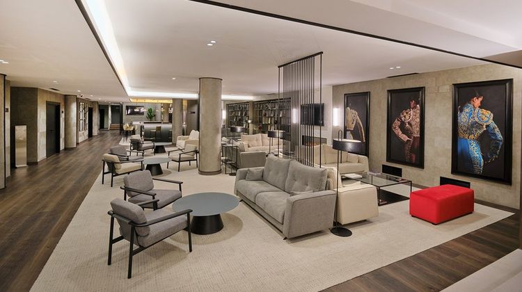1881 Madrid Ventas Lobby