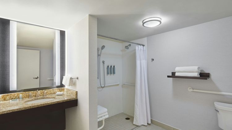 Courtyard by Marriott Lebanon Room