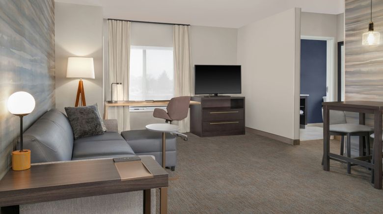 <b>Residence Inn Detroit Dearborn Room</b>. Images powered by <a href="https://www.leonardoworldwide.com/" title="Leonardo Worldwide" target="_blank">Leonardo</a>.