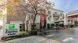 Holiday Inn Express & Suites Berkeley Exterior