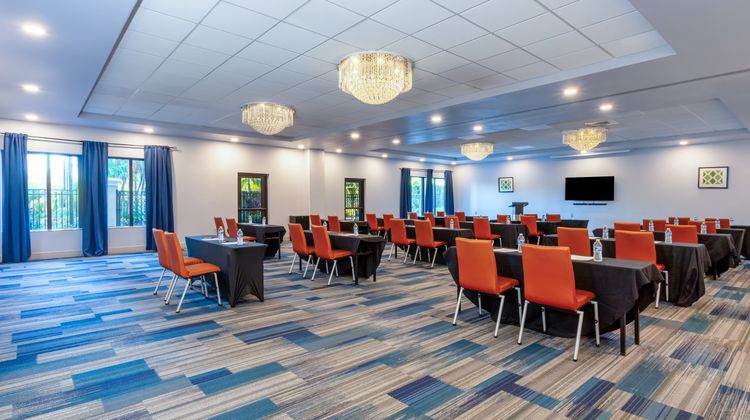 Holiday Inn Express Hotel & Suites Ballroom