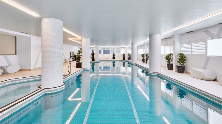 Meriton Suites Bondi Junction Pool