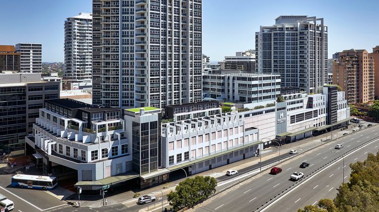 Meriton Suites Bondi Junction Room