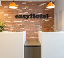 easyHotel London Victoria Lobby