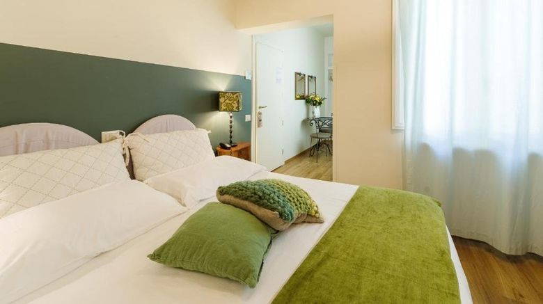 <b>Boutique Hotel Aurora Room</b>. Images powered by <a href="https://www.leonardoworldwide.com/" title="Leonardo Worldwide" target="_blank">Leonardo</a>.