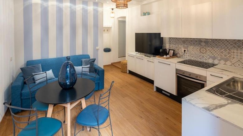 <b>Boutique Hotel Aurora Room</b>. Images powered by <a href="https://www.leonardoworldwide.com/" title="Leonardo Worldwide" target="_blank">Leonardo</a>.