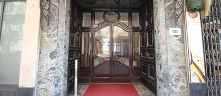 Hotel Astoria Exterior