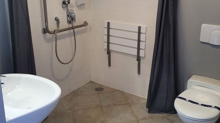 Off Broadway Motel Room
