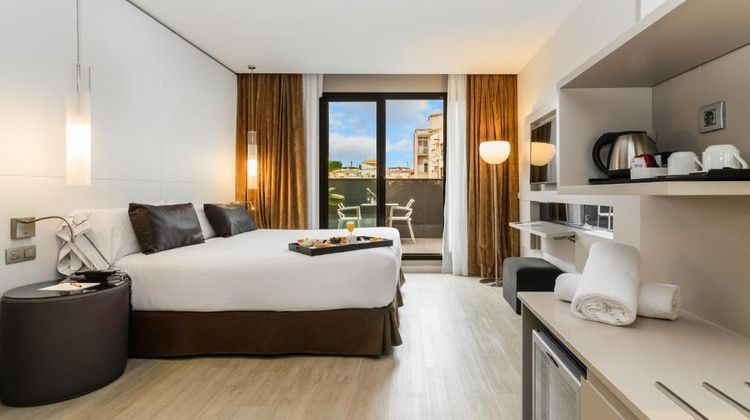 Grums Hotel Room