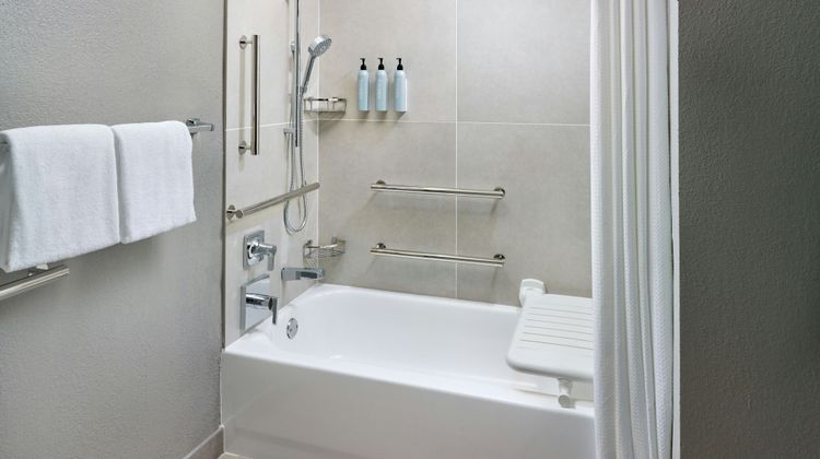 Courtyard by Marriott Irvine Spectrum Room