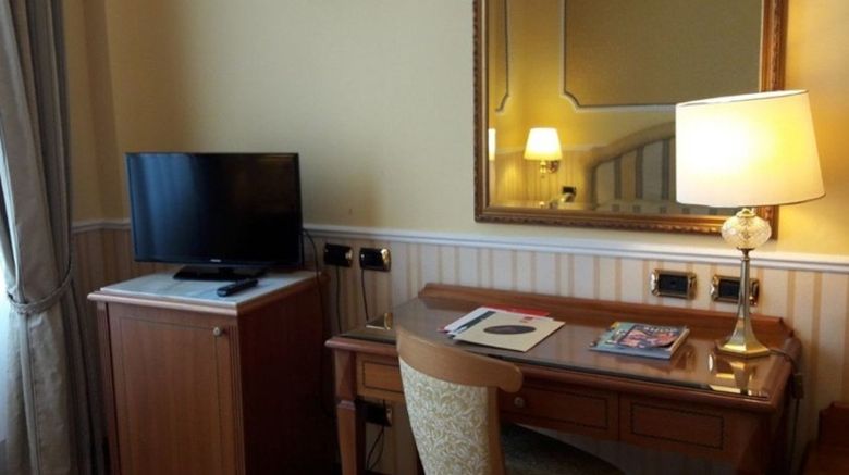 <b>Andreola Hotel Room</b>. Images powered by <a href="https://www.leonardoworldwide.com/" title="Leonardo Worldwide" target="_blank">Leonardo</a>.