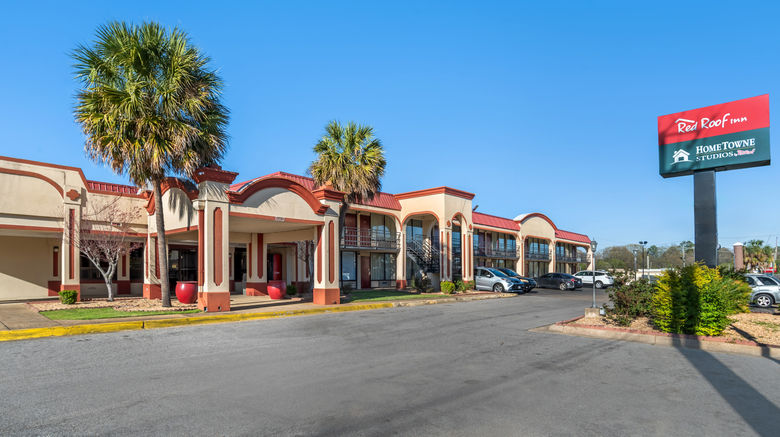 HomeTowne Studios Montgomery - Midtown Exterior. Images powered by <a href="https://www.leonardoworldwide.com" target="_blank" rel="noopener">Leonardo</a>.