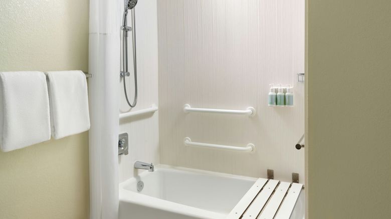 <b>Courtyard Miami Airport West/Doral Room</b>. Images powered by <a href="https://www.leonardoworldwide.com/" title="Leonardo Worldwide" target="_blank">Leonardo</a>.