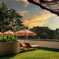 The Standard Singapore