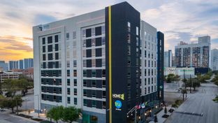 Tru by Hilton Downtown Convention