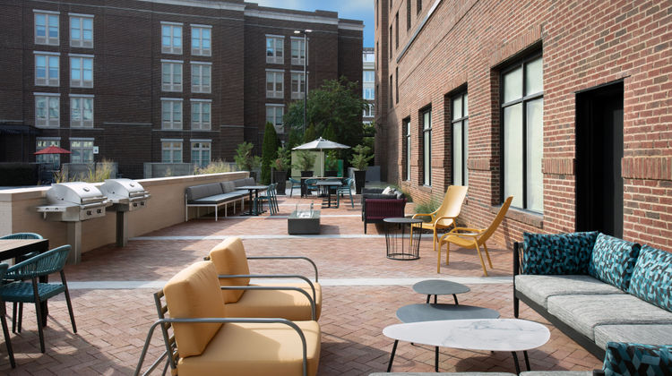 Home2 Suites by Hilton Huntsville Exterior