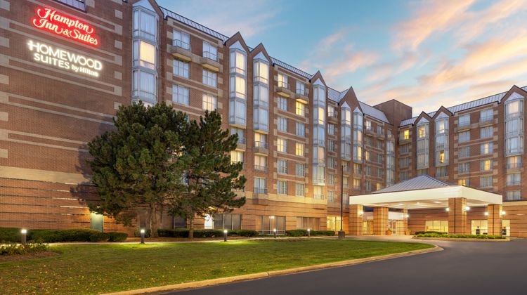Hampton Inn & Stes Downers Grove Chicago Exterior