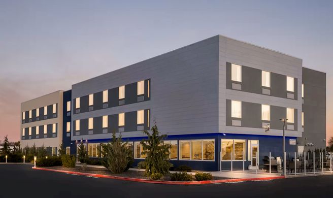 Holiday Inn Express & Suites George Exterior