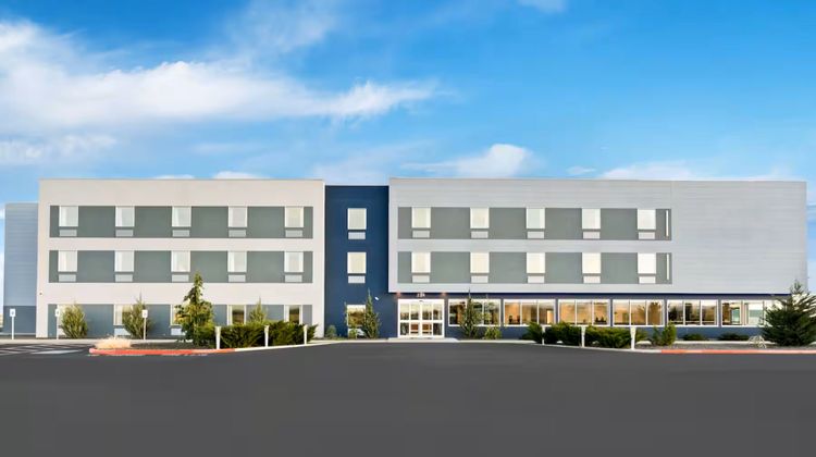 Holiday Inn Express & Suites George Exterior
