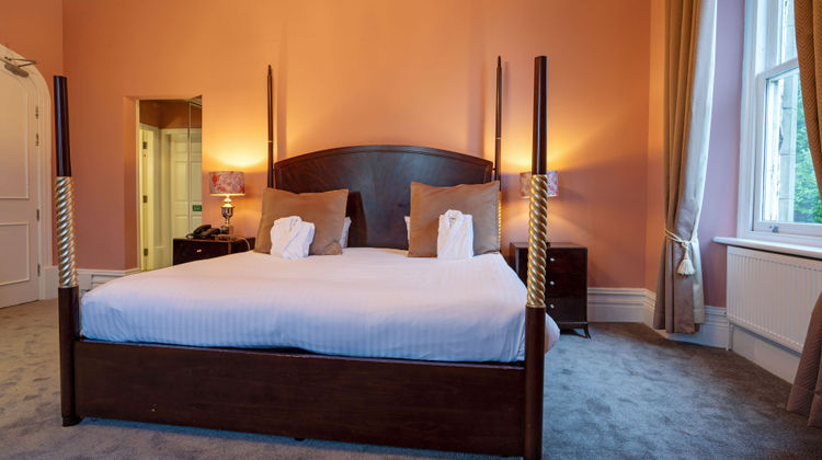 Hollin Hall Country House Suite