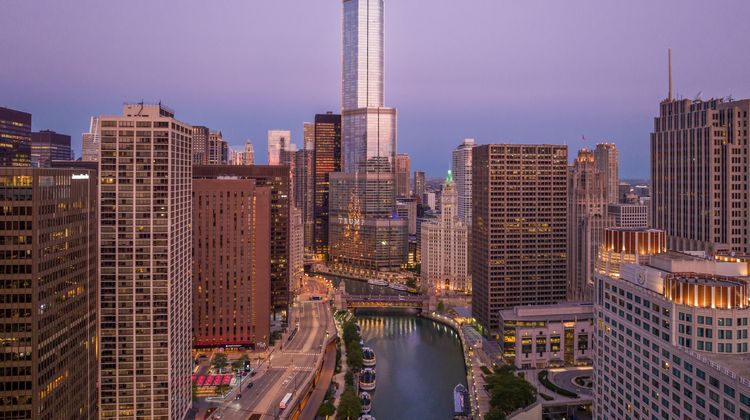 Trump Chicago Exterior