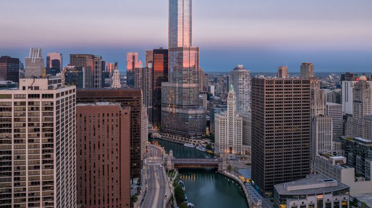 Trump Chicago Exterior