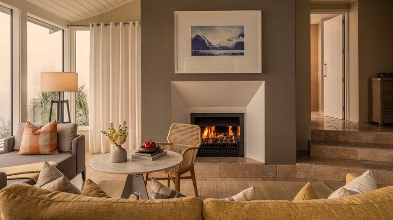 <b>Rosewood Matakauri Room</b>. Images powered by <a href="https://www.leonardoworldwide.com/" title="Leonardo Worldwide" target="_blank">Leonardo</a>.