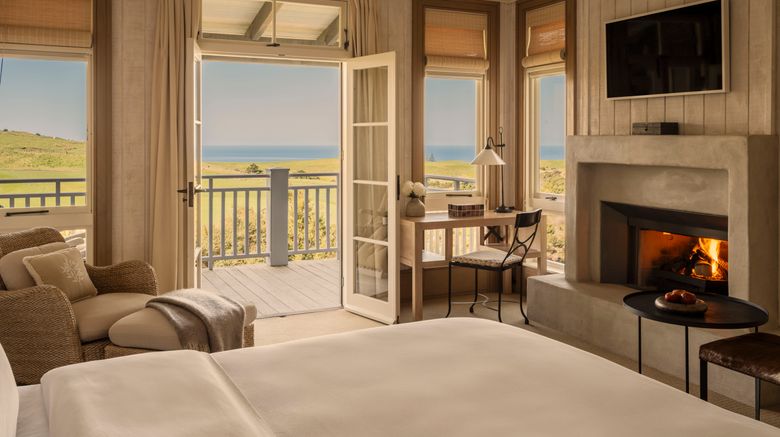 <b>Rosewood Kauri Cliffs Suite</b>. Images powered by <a href="https://www.leonardoworldwide.com/" title="Leonardo Worldwide" target="_blank">Leonardo</a>.
