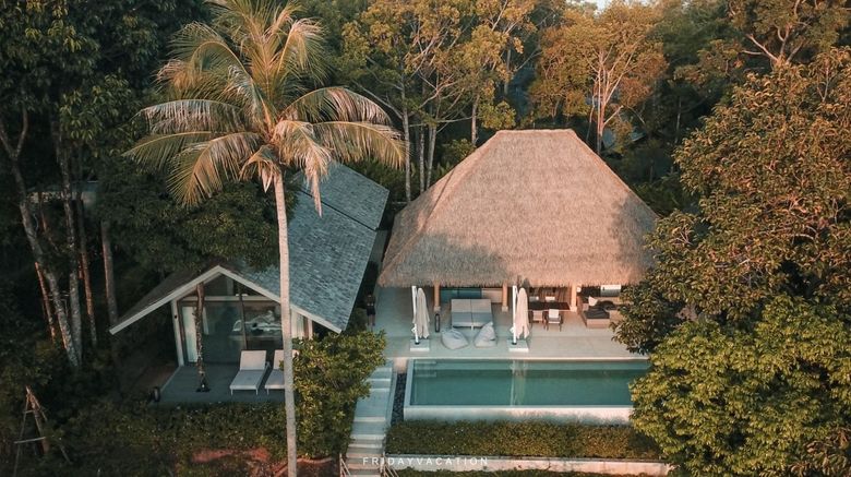 <b>Villa Escape Burasari Room</b>. Images powered by <a href="https://www.leonardoworldwide.com/" title="Leonardo Worldwide" target="_blank">Leonardo</a>.