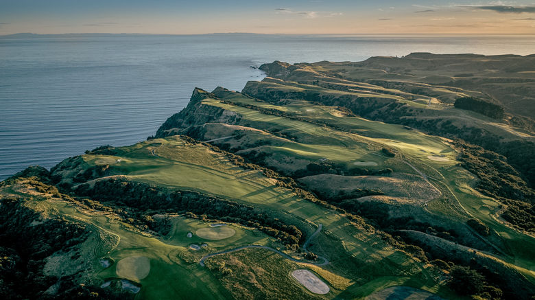 <b>Rosewood Cape Kidnappers Golf</b>. Images powered by <a href="https://www.leonardoworldwide.com/" title="Leonardo Worldwide" target="_blank">Leonardo</a>.