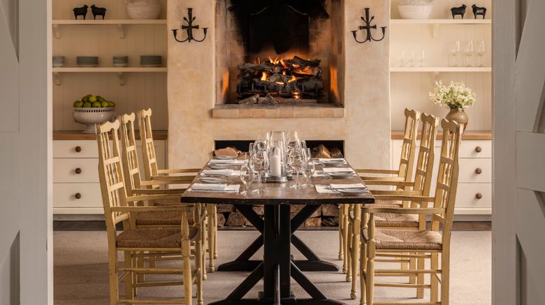 <b>Rosewood Cape Kidnappers Restaurant</b>. Images powered by <a href="https://www.leonardoworldwide.com/" title="Leonardo Worldwide" target="_blank">Leonardo</a>.