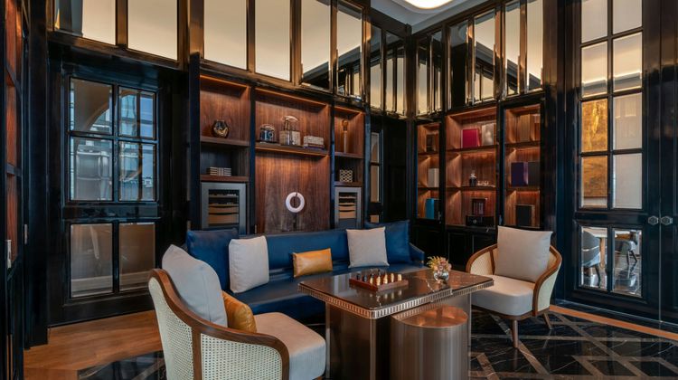 The Ritz-Carlton, Bangkok Restaurant