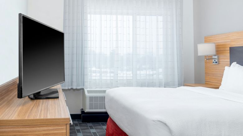 <b>TownePlace Stes by Marriott Detroit Room</b>. Images powered by <a href="https://www.leonardoworldwide.com/" title="Leonardo Worldwide" target="_blank">Leonardo</a>.