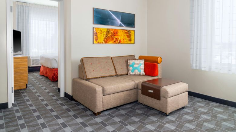 <b>TownePlace Stes by Marriott Detroit Room</b>. Images powered by <a href="https://www.leonardoworldwide.com/" title="Leonardo Worldwide" target="_blank">Leonardo</a>.