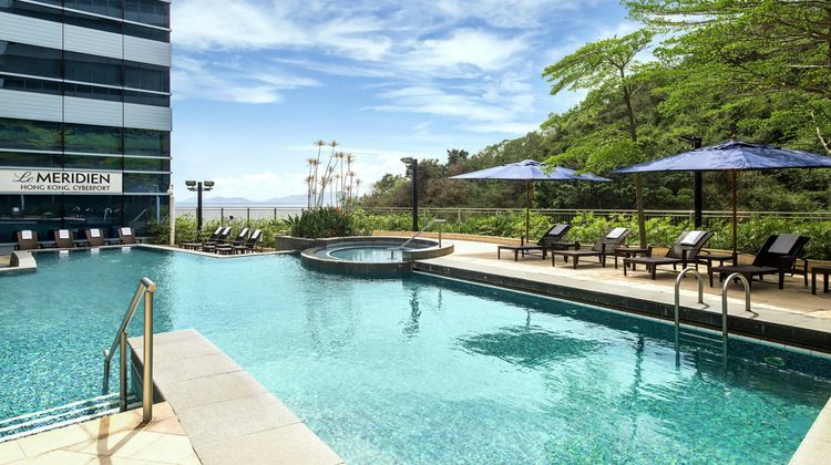Le Meridien Cyberport Pool