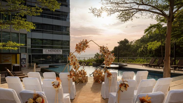 Le Meridien Cyberport Pool