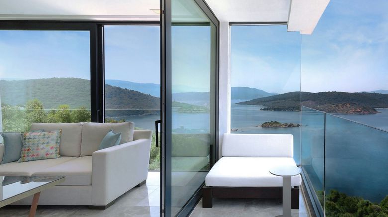 <b>Le Meridien Bodrum Beach Resort Suite</b>. Images powered by <a href="https://www.leonardoworldwide.com/" title="Leonardo Worldwide" target="_blank">Leonardo</a>.