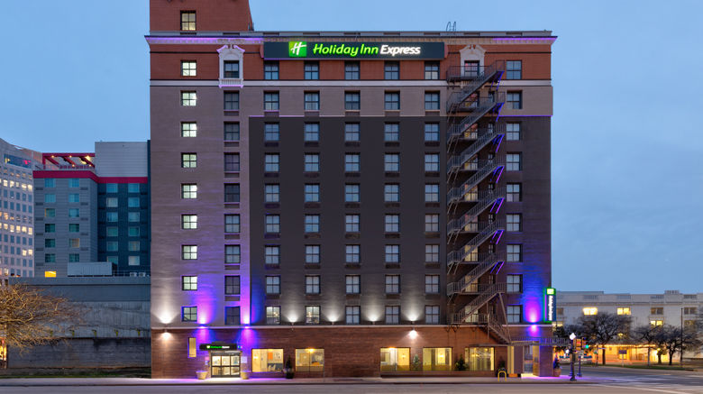 <b>Holiday Inn Express Dallas Downtown Exterior</b>. Images powered by <a href="https://www.leonardoworldwide.com/" title="Leonardo Worldwide" target="_blank">Leonardo</a>.
