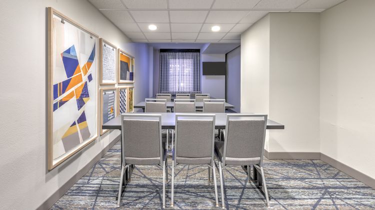 Holiday Inn Express Dallas Downtown Meeting