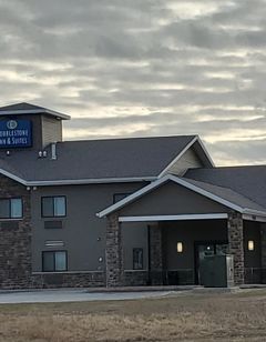 Cobblestone Inn & Suites