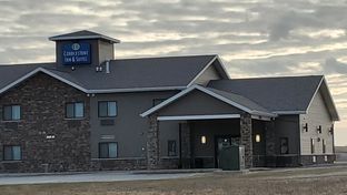 Cobblestone Inn & Suites