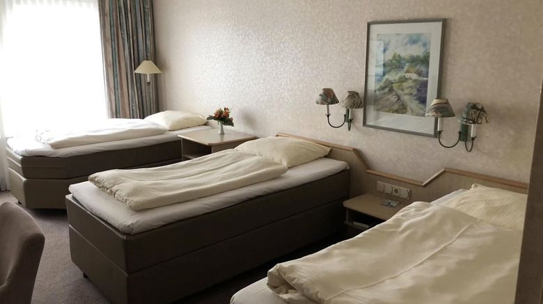 <b>Hotel Senator Hamburg Room</b>. Images powered by <a href="https://www.leonardoworldwide.com/" title="Leonardo Worldwide" target="_blank">Leonardo</a>.